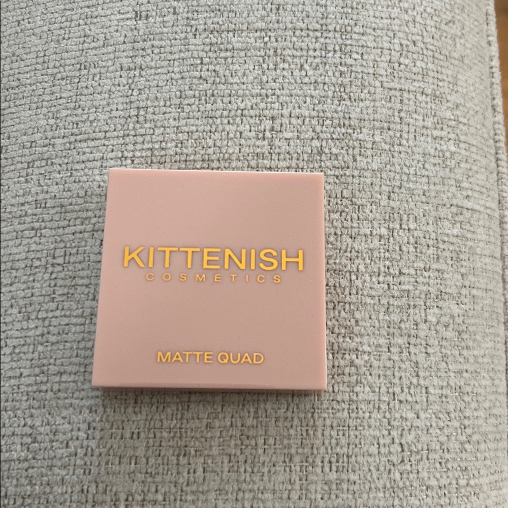 Kittenish Cosmetics Matte Quad in Soft Pink - Picture 3 of 5
